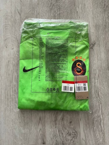 BNWT GALATASARAY 2022/2023 GOALKEEPER HOME FOOTBALL SHIRT SOCCER JERSEY NIKE - Picture 8 of 14