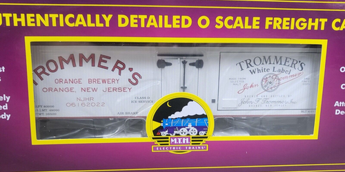 MTH Trommer's Brewery 36' Woodsided Reefer Car - Picture 2 of 3
