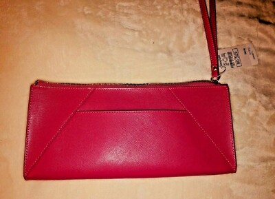 neiman marcus wristlet