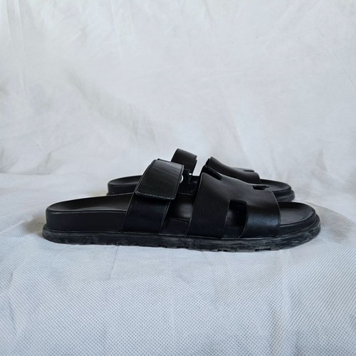 Hermès Sandalen schwarz Chypre, 41,5