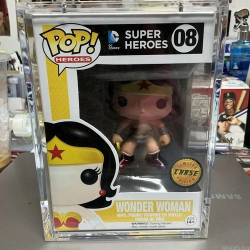 Wonder Woman(Chase) funko + hard stack