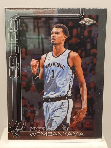 2025-26 Topps Chrome Basketball Update Victor Wembanyama #22 San Antonio Spurs