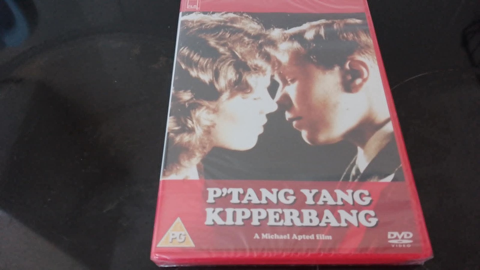 P'tang Yang Kipperbang (1982) - John Albasiny, Abigail Cruttenden, Michael Apted