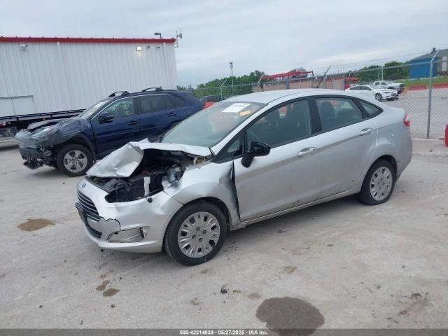 Consola techo delantero compatible con 14-19 Fiesta 715810 Foto 2 de 4