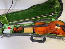 Suzuki Violin w/Case and Bow - 20"