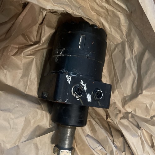 Roller Stator Hydraulic Drive Motor Terex 11204192 56797768 Genie T108663GT - Picture 5 of 7