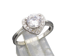 925 Silver Vintage Solitaire Cubic Zirconia Love Heart Ring Sz 7 RG24636