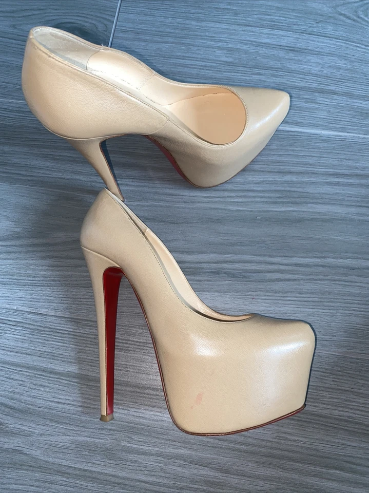 narciso christian louboutin 36,5 Foto 4 de 4