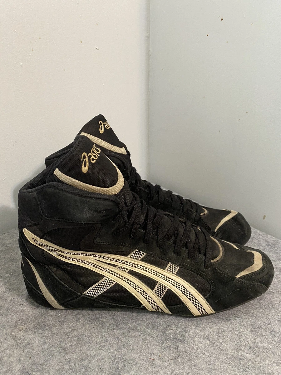 Rare Wrestling Shoes Unearth Unique Finds in Empire Coastal