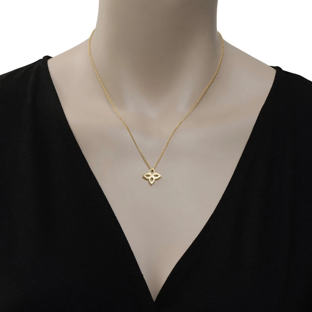ROBERTO COIN Princess Flower Outline Pendant Necklace in 18K Yellow Gold