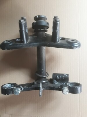 SIMSON GABELBRÜCKE ORIGINALES  DDR TEIL , KURZE AUSFÜHRUNG , MIT LENKERHALTERUNG