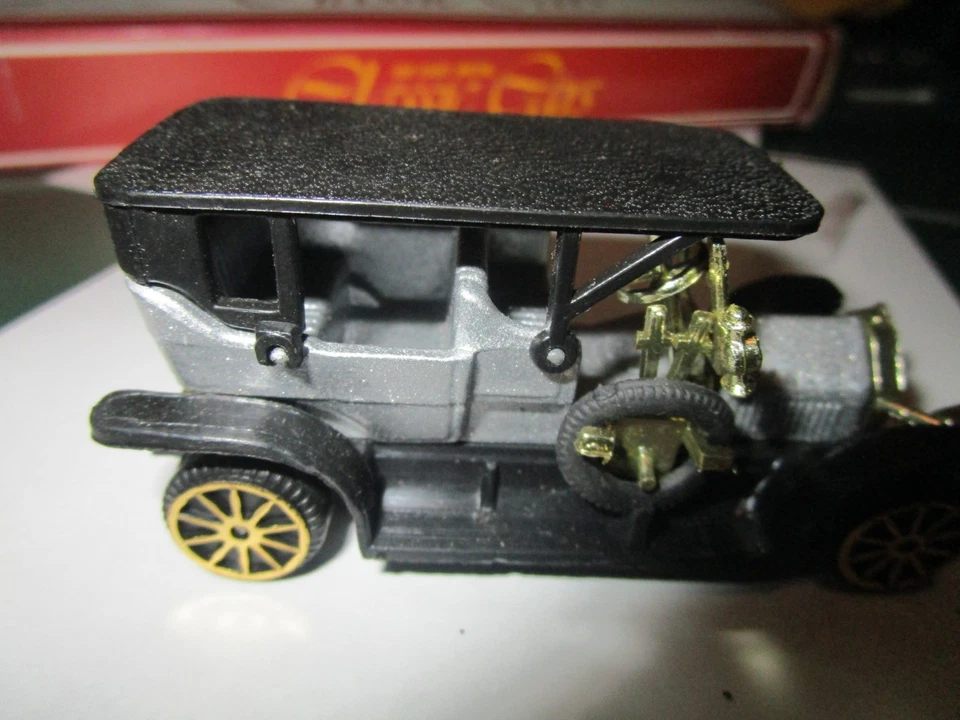Matchbox Sized Car:   Made in China S1/47  S8032  Silver and Black - Image 2 of 3