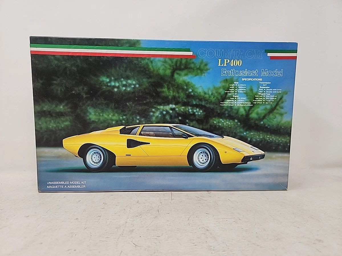 Lamborghini Countach Model In 1/12 Scale Sports Car Toy Models