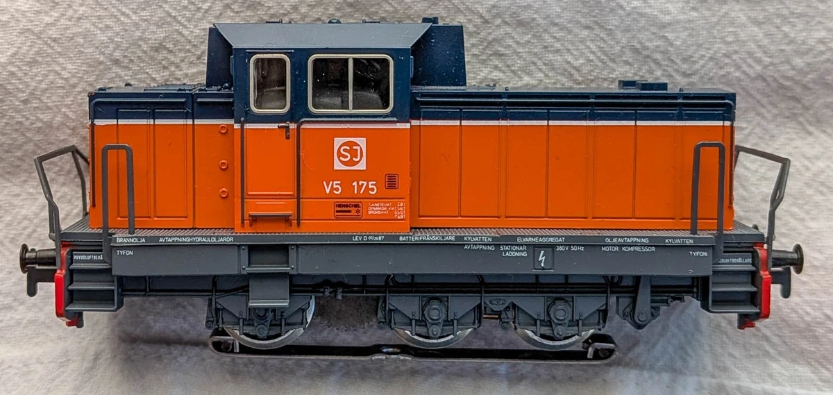 Märklin HO Orange Model Railroad Locomotives for sale | eBay