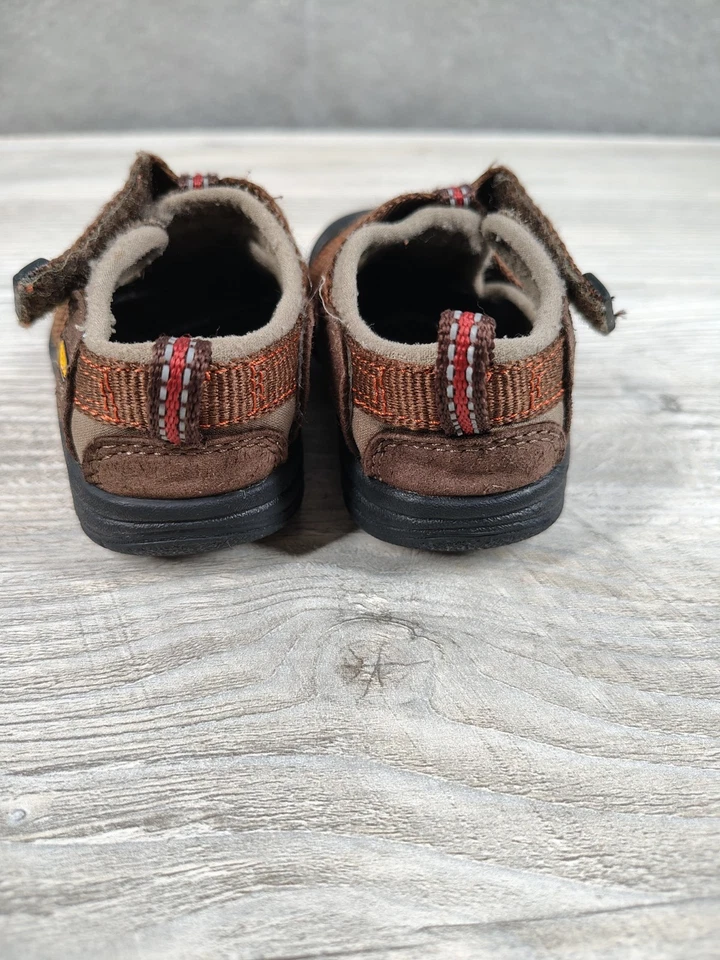 Keen Boys 4c Newport H2 Waterproof Outdoors  Sandals Hiking Shoes Outdoor Active - Image 4 of 4