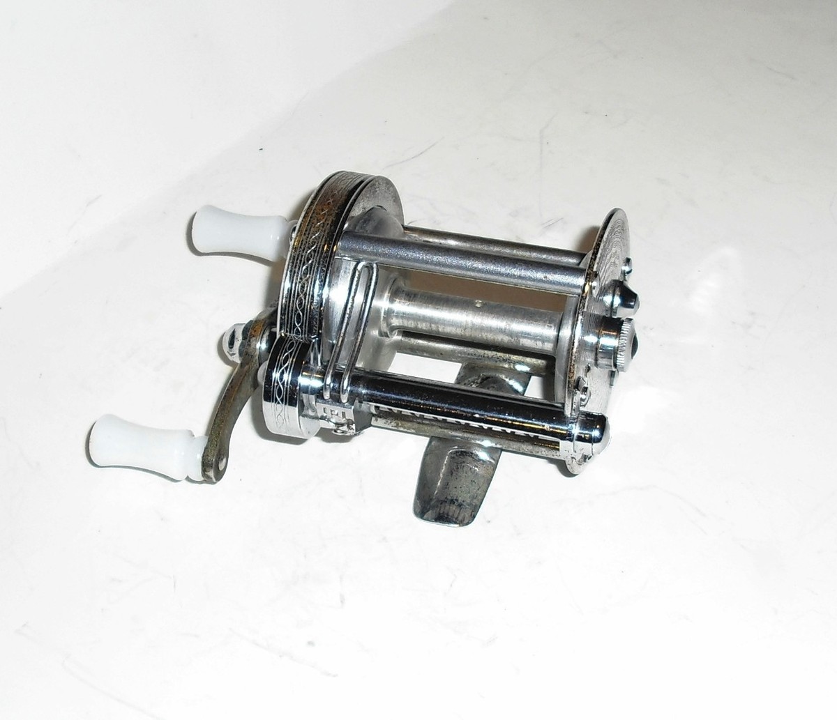 リール PFLUEGER SUMMIT 1995 Vintage Pflueger Summit 1993L engraved casting fishing reel | eBay