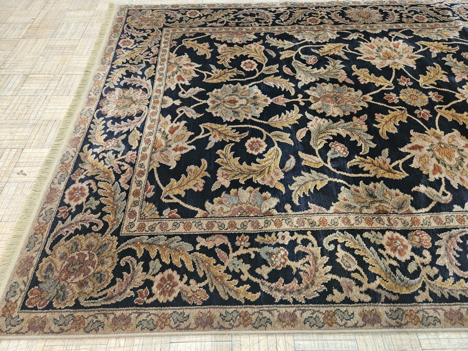 6x9 KARASTAN ANTIQUE LEGENDS AGRA BLACK 2200-201  100% WOOL RUG EXCELLENT