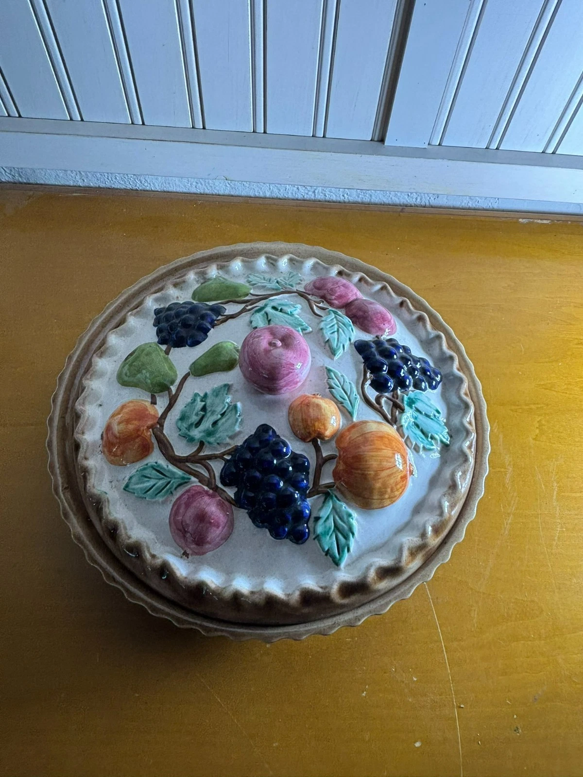Vintage Ceramic Pie Plate With Cover 11.75” mixed berry Motif Portugal
Opens in a new window or tab