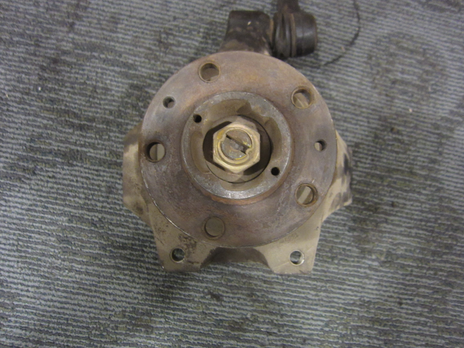 Ferrari 348 - LH Front Steering Knuckle With Wheel Bearing - P/N 145261