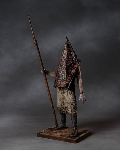 SILENT HILL 2 Remains of the Judgement Red Pyramid Head Thing 1/6 Scale Statue - Picture 7 of 14