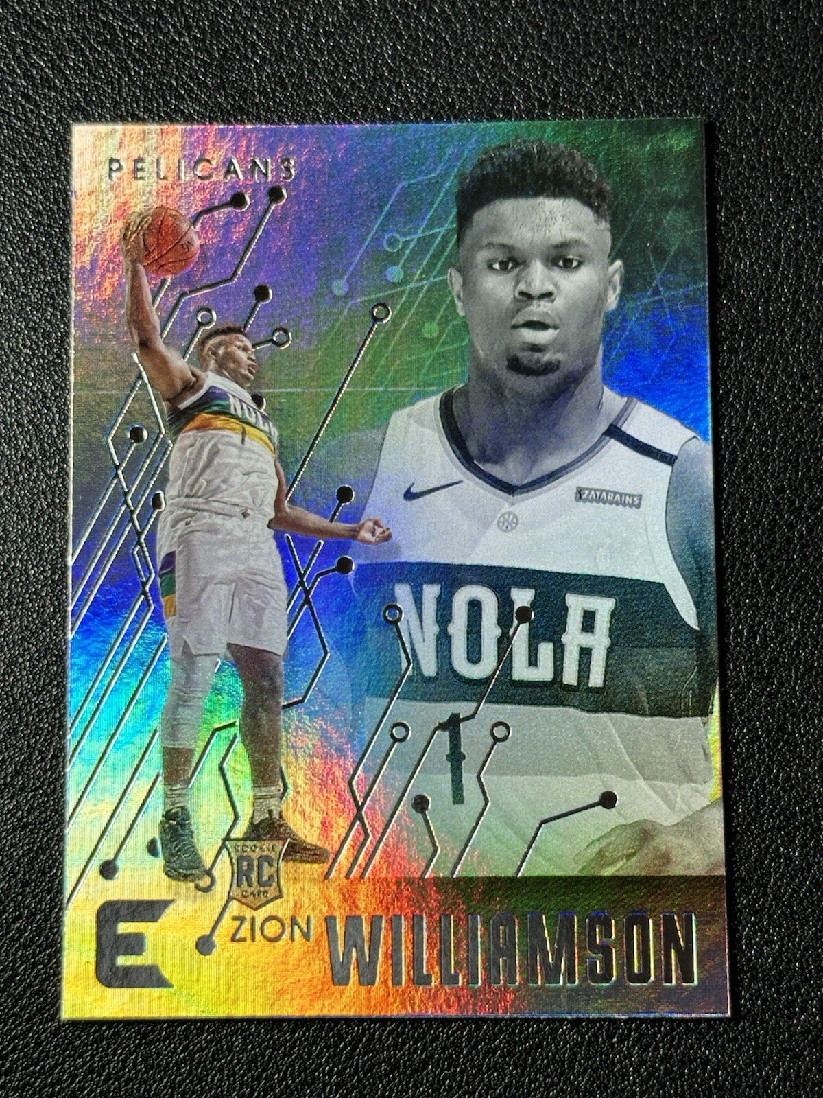2019-20 Panini Chronicles Essentials Zion Williamson Rookie RC #210 Pelicans