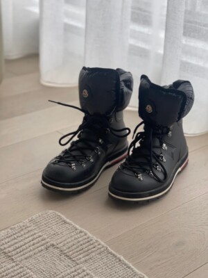 MONCLER Rubber Boots (SIZE 38)