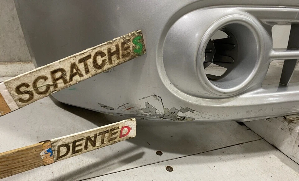 Cubierta del parachoques delantero Nissan Cube Base S SL 2009-2014 OEM 62022-1FC0H Foto 4 de 4