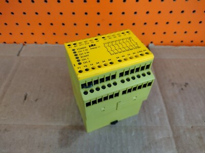 PILZ  PNOZ11 230VAC/24VDC 7S10  Safety Relay  774086  PNOZ 11   Fast Shipping