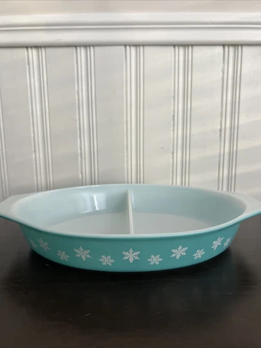 Vintage Pyrex Turquoise Blue Divided Dish Snowflake Pattern