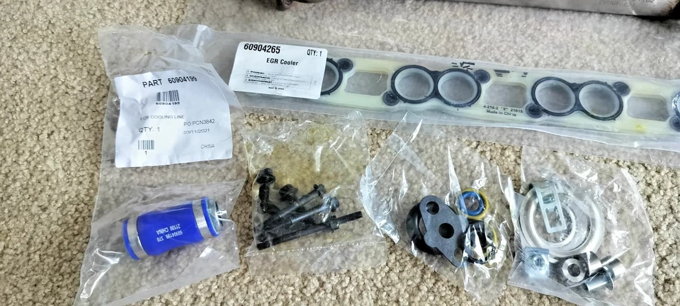 Enfriador EGR de tubo recto Dorman OE Solutions - 904-262 *NUEVO* Foto 4 de 4