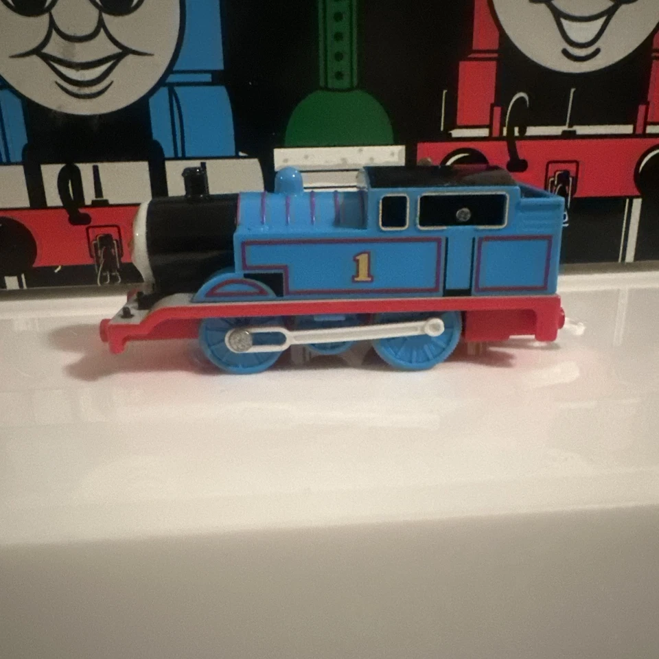 Thomas & Friends TrackMaster THOMAS EL MOTOR DEL TANQUE CGI CARA DE CARBÓN DIFÍCIL DE ENCONTRAR TOMY 1992 Foto 3 de 4