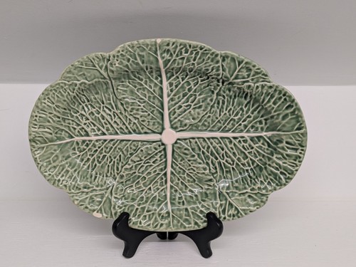 Bordallo Pinheiro Cabbage Leaf 14-1/2" Oval Serving Platter Portugal 