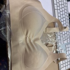Reggiseno Belvia senza cuciture comfort beige taglia XL - imbottiture rimovibili senza scatola, nuovo