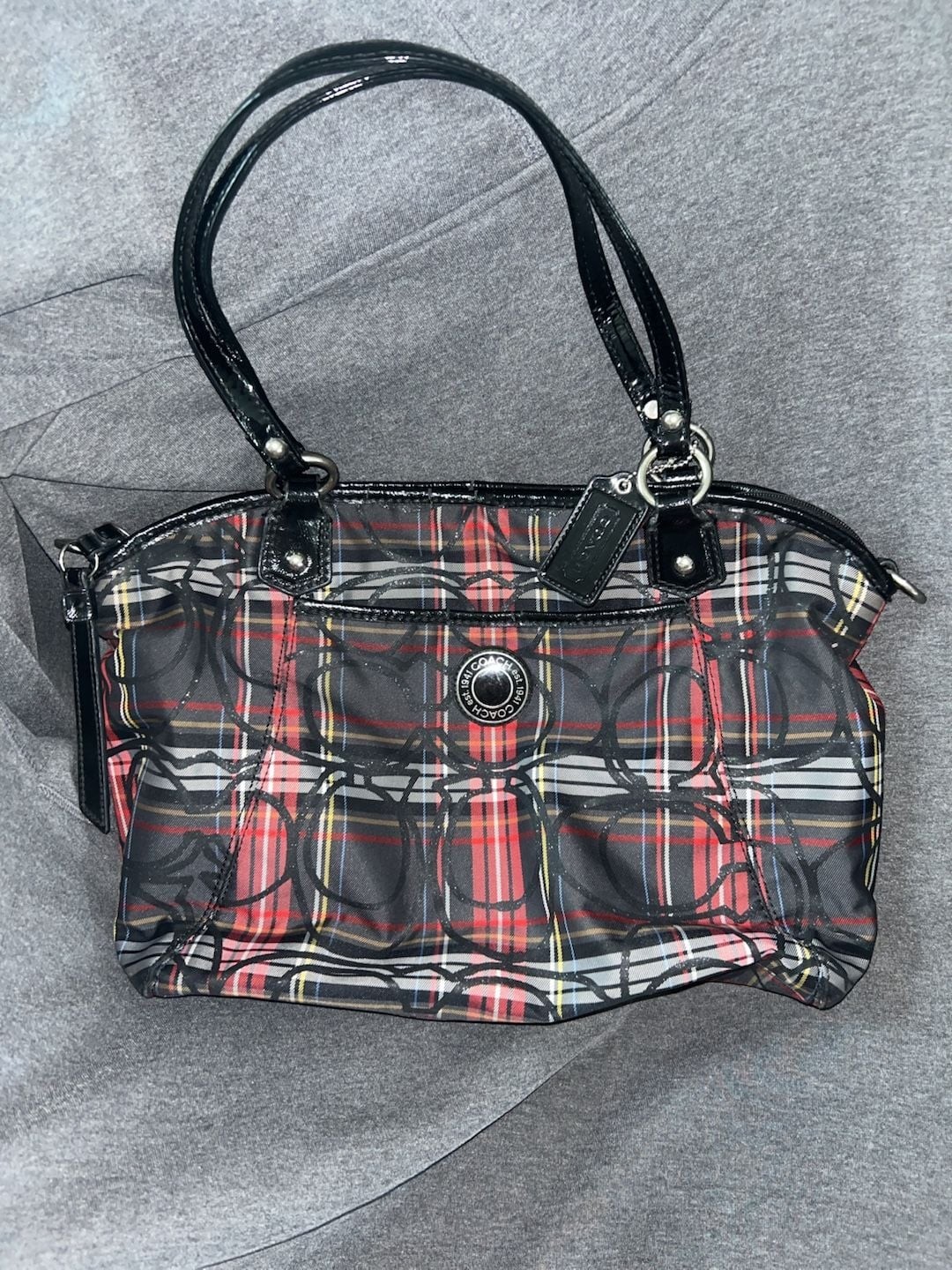 Coach Poppy Tartan Plaid Signature Tote F15228 Black Red Glitter Hangtag Y2K