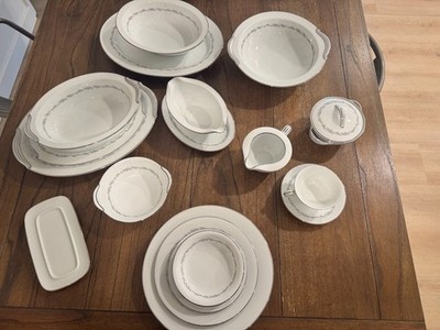 Vintage Noitake Crestmont 6013 Japan Porcelain Dinnerware Set (Service for 12+)