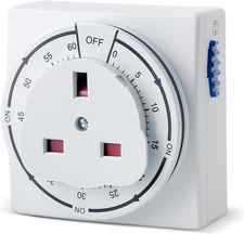 Countdown Timer Plug 60 Min 13A 3200W Indoor Mechanical Switch Energy Saver