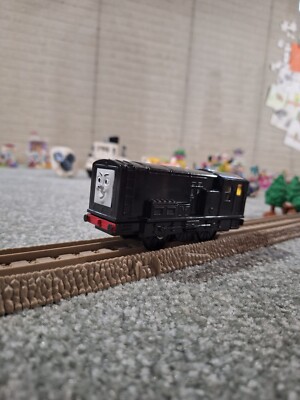 Diesel Motorized Tank Engine Thomas the Train Trackmaster Friends 2013