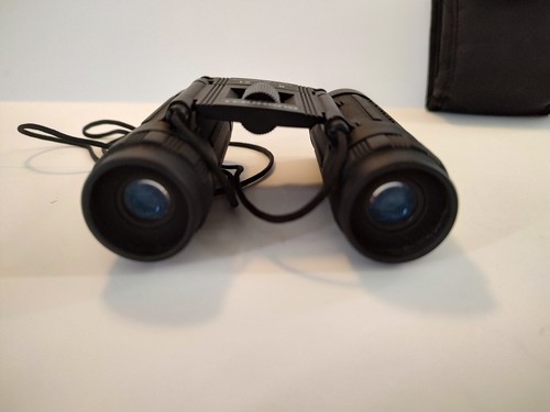 Bushnell Compact 8 X 21 With Case, 378 FT at 1000 Yards - Picture 6 of 7