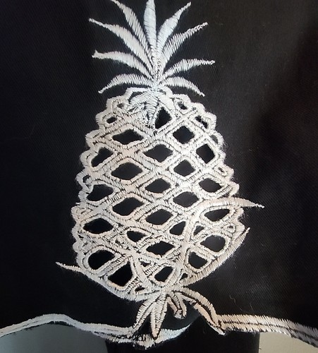 Pantalones de piña Tamara Catz negros bordados laterales recortados 6 medianos 30x30 - Imagen 8 de 11