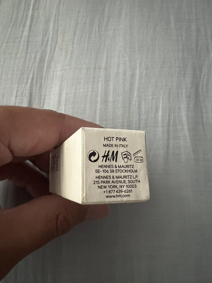 Lanvin x H&M ROSA INTENSO Laptick ¡NUEVO! ¡Envío rápido! ¡Artículo de coleccionista Alber Elbaz! Foto 3 de 4