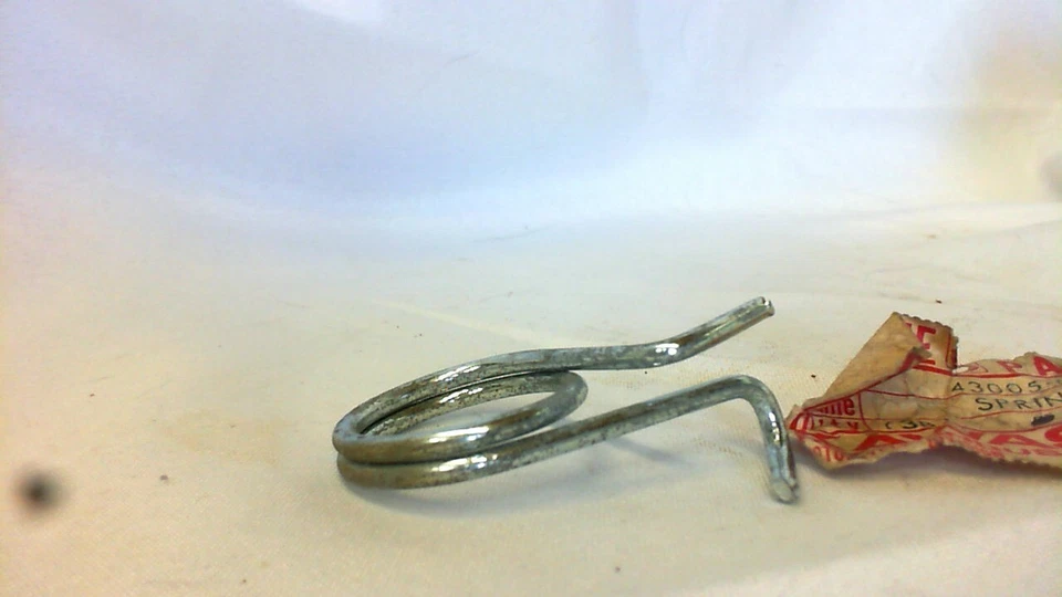 NOS KAWASAKI G5 KD100 KD80 KM100 MC1 MC1M OEM PEDAL RESORTE 43005-020 Foto 4 de 4