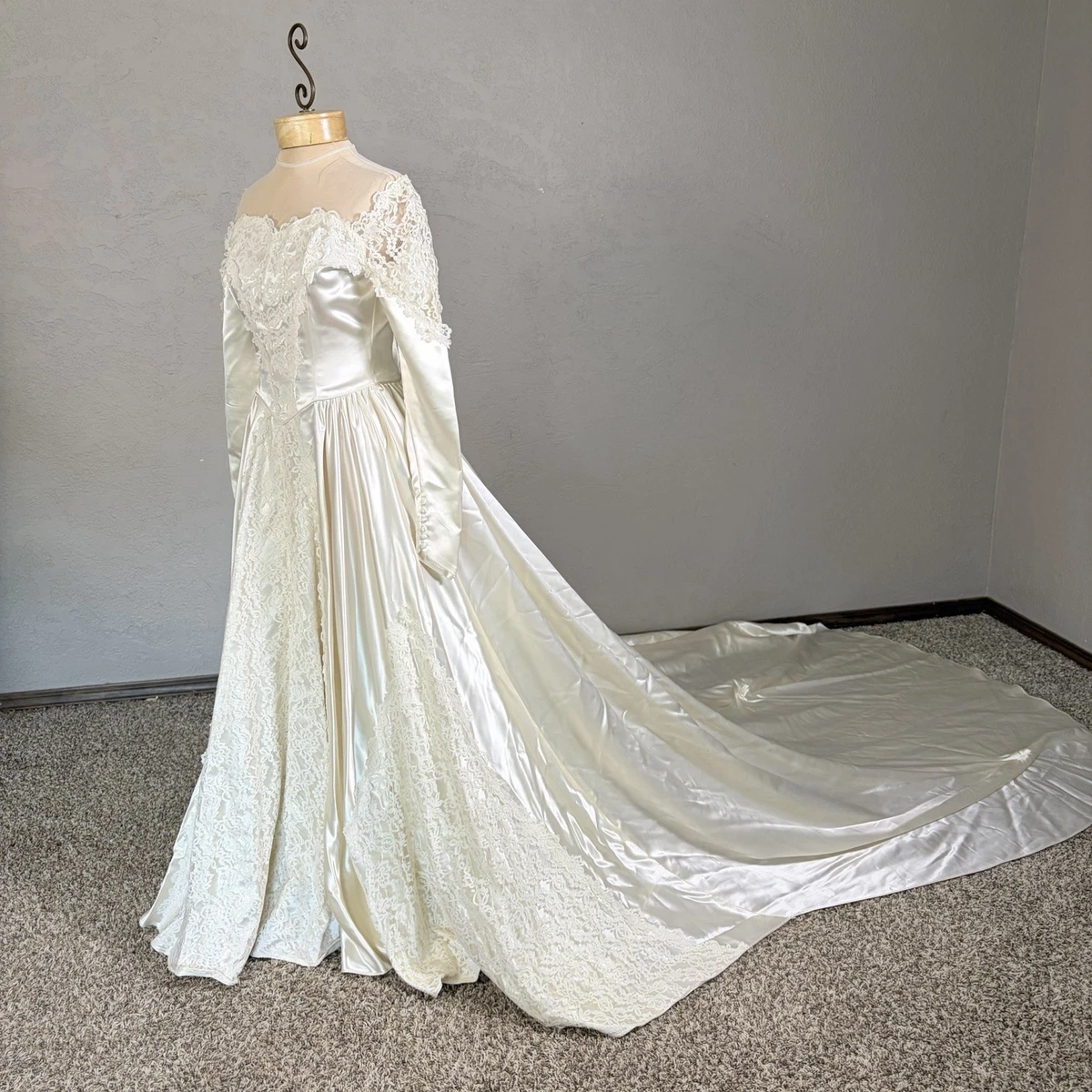 Satin Vintage Wedding Dresses & Veils for Women for sale | eBay Satin Vintage Wedding Dresses & Veils for Women for sale | eBay