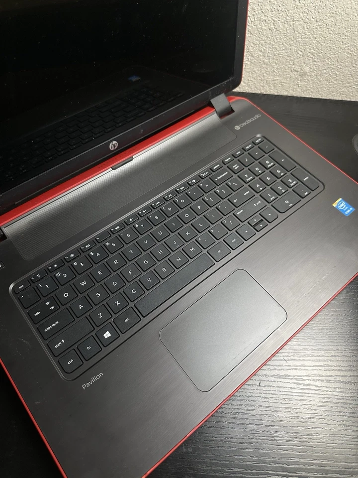 HP Pavilion 17 Notebook PC i54510U 8GB GeForce Red  No Tested - Image 3 of 4