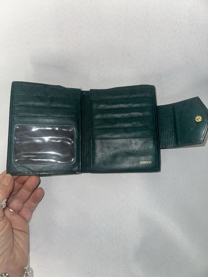 Cartera de Colección Buxton Top Grano Piel de Vaca Exterior Para Mujer Doble Plegable Verde Usada en Excelente Condición Foto 4 de 4