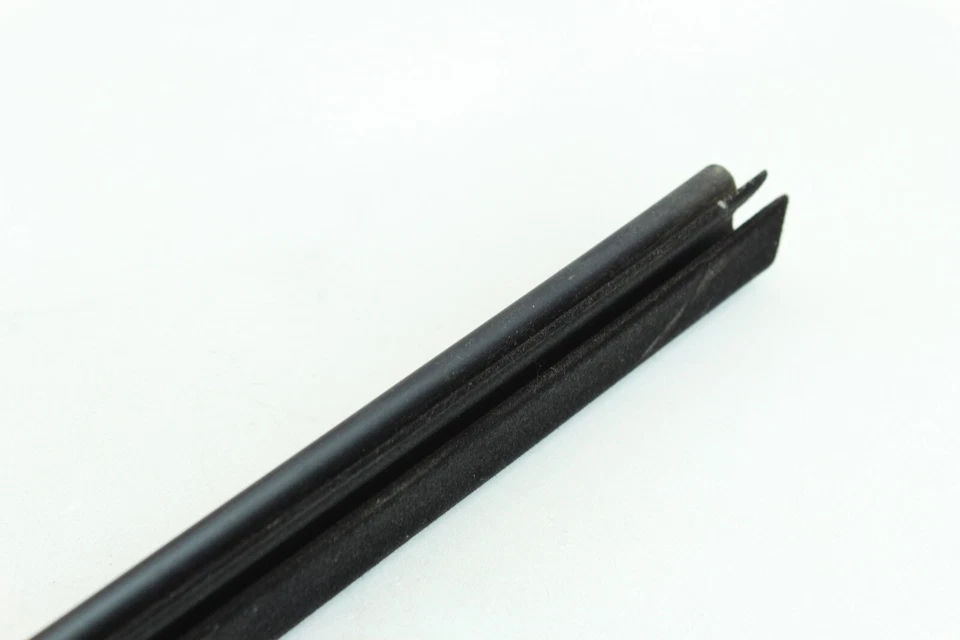 Vedação WeatherStrip 08-14 Mercedes Benz C300 janela interna fabricante de equipamento original - Imagem 4 de 4