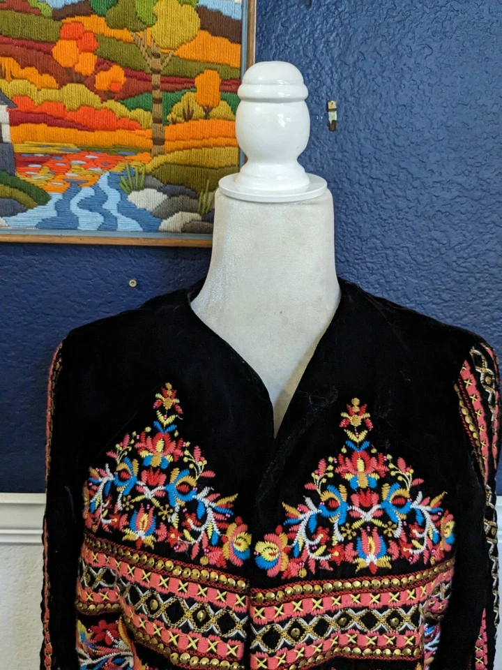 Blazer Zara Negro Terciopelo Boho Palermo Bordado Abierto Blazer Chaqueta Talla Mediana M Foto 2 de 4