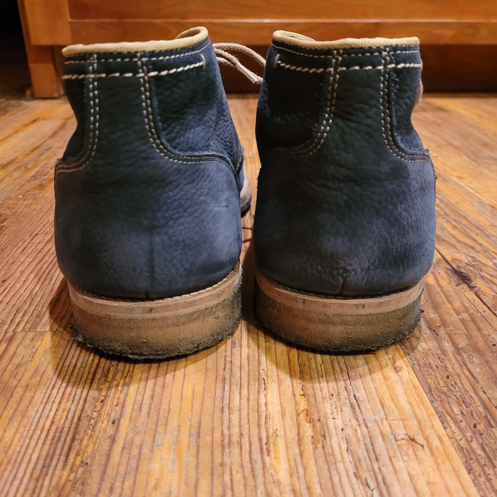 SAOLA Stivali chukka Johnston & Murphy da uomo blu navy 10 m scamosciati suola in crepe stringati preppy