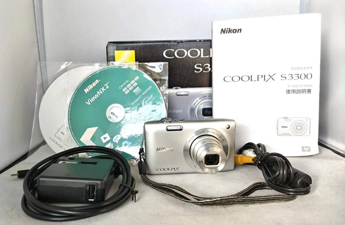 Near Mint} Nikon COOLPIX S3300 Silver 6x Zoom 16.0MP Digital