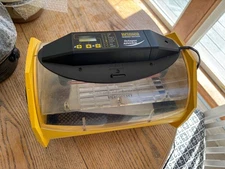 Brinsea Incubator Octagon Eco Holds 24 Chicken Eggs auto rotating cradle 