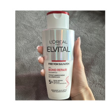 LOréal Paris Elvital Bond Repair Shampoo sul...